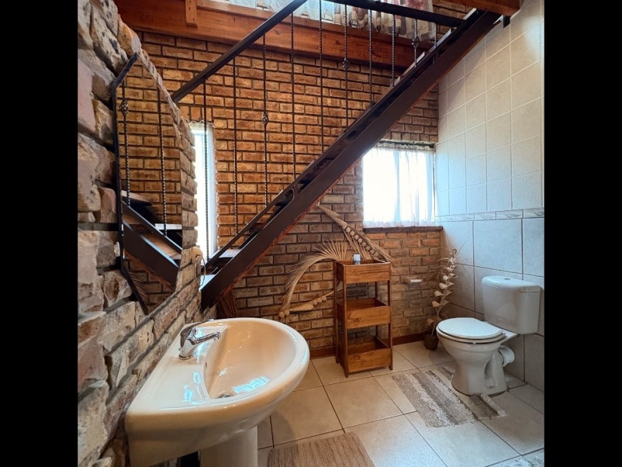 6 Bedroom Property for Sale in Doringkruin North West